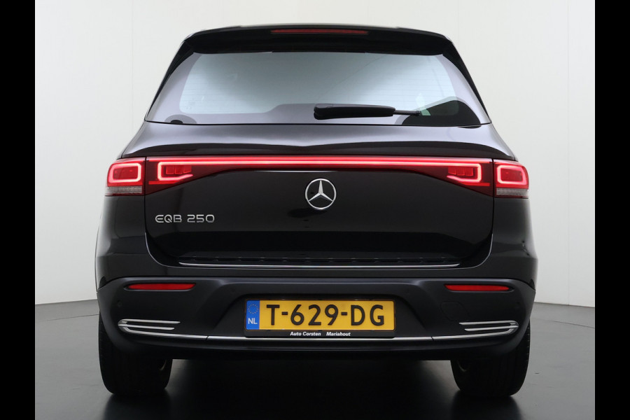 Mercedes-Benz EQB 250 69kWh SOH 97% Camera Apple Carplay Android Auto Stoelverwarming Elek.Achterklep Navi Ecc Cruise Control Pdc Business Line Verschuifbare Achterbank Dodehoekwaarschuwing Isofix DAB+ Bluetooth Lane Assist Led keyless 1e Eigenaar Origineel Nederlandse Auto