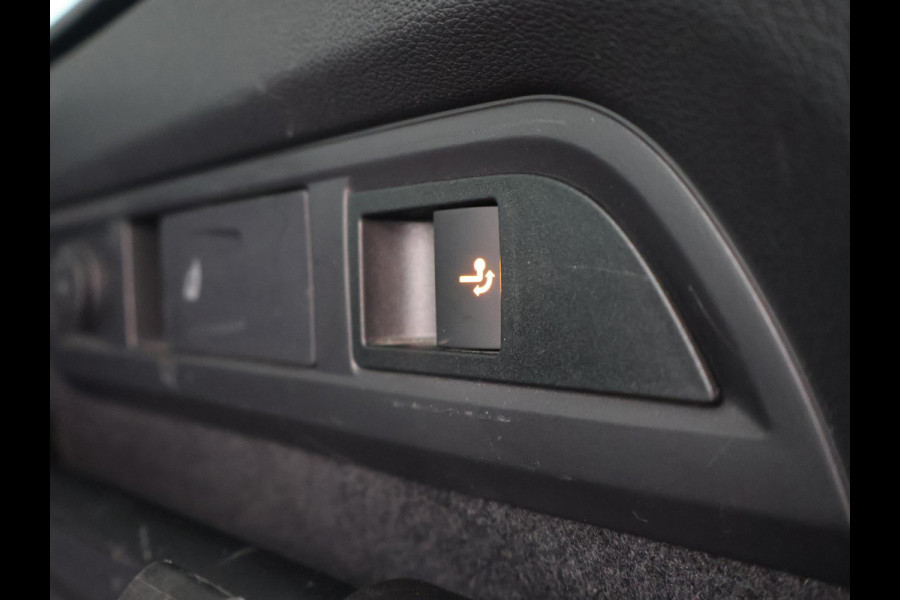 Škoda Kodiaq 1.5 TSI 150 PK + WEGKL. TREKHAAK 1800 KG | CARPLAY | CANTON | ADAPTIVE CRUISE | CAMERA