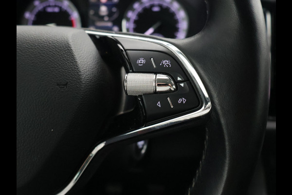 Škoda Kodiaq 1.5 TSI 150 PK + WEGKL. TREKHAAK 1800 KG | CARPLAY | CANTON | ADAPTIVE CRUISE | CAMERA