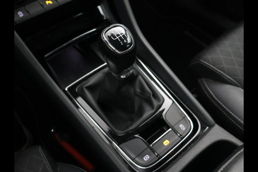 Škoda Kodiaq 1.5 TSI 150 PK + WEGKL. TREKHAAK 1800 KG | CARPLAY | CANTON | ADAPTIVE CRUISE | CAMERA