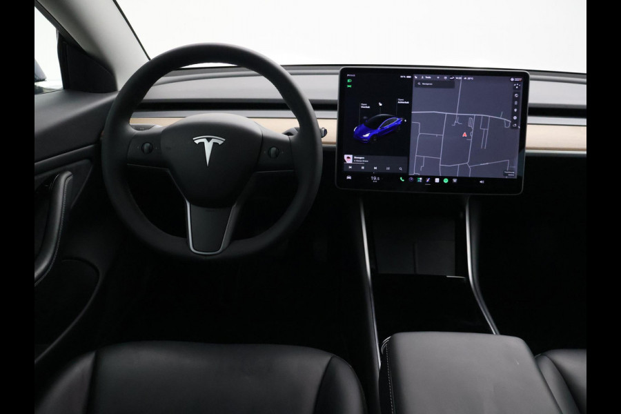 Tesla Model 3 LONG RANGE AWD 75 kWh + TREKHAAK AFNEEMBAAR | PANORAMA | ZWART LEDER | STOELVERW. V+A