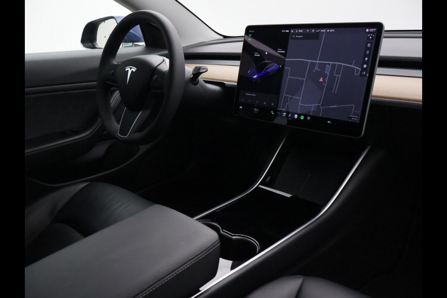 Tesla Model 3 LONG RANGE AWD 75 kWh + TREKHAAK AFNEEMBAAR | PANORAMA | ZWART LEDER | STOELVERW. V+A