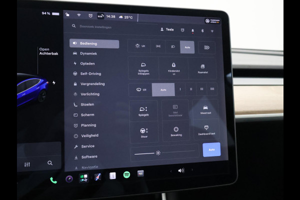 Tesla Model 3 LONG RANGE AWD 75 kWh + TREKHAAK AFNEEMBAAR | PANORAMA | ZWART LEDER | STOELVERW. V+A