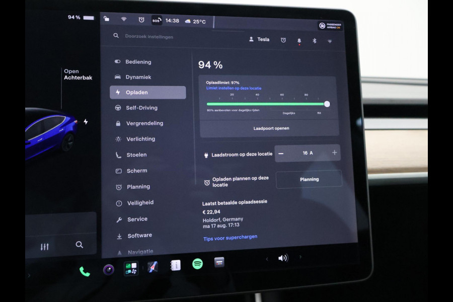 Tesla Model 3 LONG RANGE AWD 75 kWh + TREKHAAK AFNEEMBAAR | PANORAMA | ZWART LEDER | STOELVERW. V+A