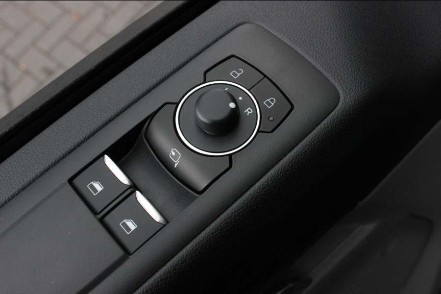 Ford E-Transit Cust. 320 L2H1 Limited 71 kWh DC DUBBEL CABINE / JB-EDITON / CAMERA / 370KM RANGE / APPLE CARPLAY DRIVERS- PACK
