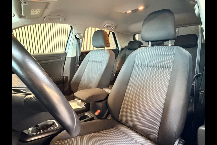 Volkswagen T-Roc 1.5 TSI Sport |AUTOMAAT|ACC|STOELVERWARMING|LANE ASSIST|CARPLAY|PDC|APK|18 INCH|150PK|