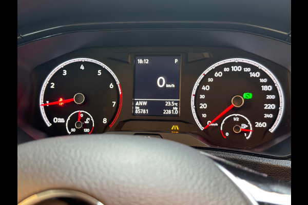 Volkswagen T-Roc 1.5 TSI Sport |AUTOMAAT|ACC|STOELVERWARMING|LANE ASSIST|CARPLAY|PDC|APK|18 INCH|150PK|
