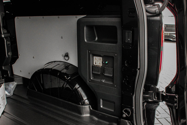 Ford E-Transit Cust. 320 L2H1 Limited 71 kWh DC DUBBEL CABINE / JB- EDITON / CAMERA / 370KM RANGE / APPLE CARPLAY DRIVERS- PACK
