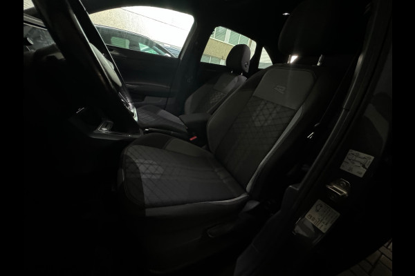 Volkswagen Taigo 1.5 TSI R-Line Business Pano|Keyless|ACC|Lane Assist|Stoelverwarming
