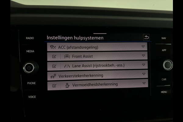 Volkswagen Taigo 1.5 TSI R-Line Business Pano|Keyless|ACC|Lane Assist|Stoelverwarming