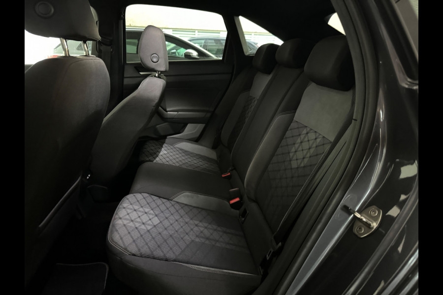 Volkswagen Taigo 1.5 TSI R-Line Business Pano|Keyless|ACC|Lane Assist|Stoelverwarming