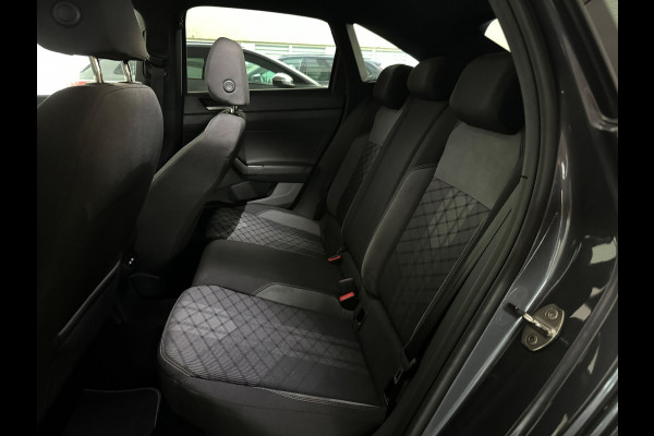 Volkswagen Taigo 1.5 TSI R-Line Business Pano|Keyless|ACC|Lane Assist|Stoelverwarming