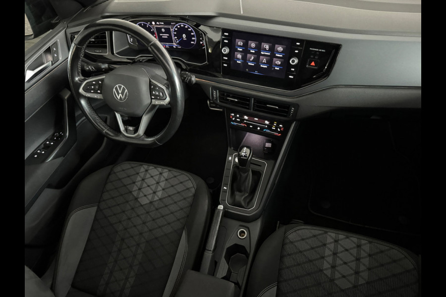 Volkswagen Taigo 1.5 TSI R-Line Business Pano|Keyless|ACC|Lane Assist|Stoelverwarming