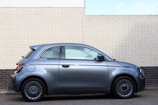 Fiat 500 Icon 42 kWh | Camera | BLIS | Stoelverwarming | Carplay