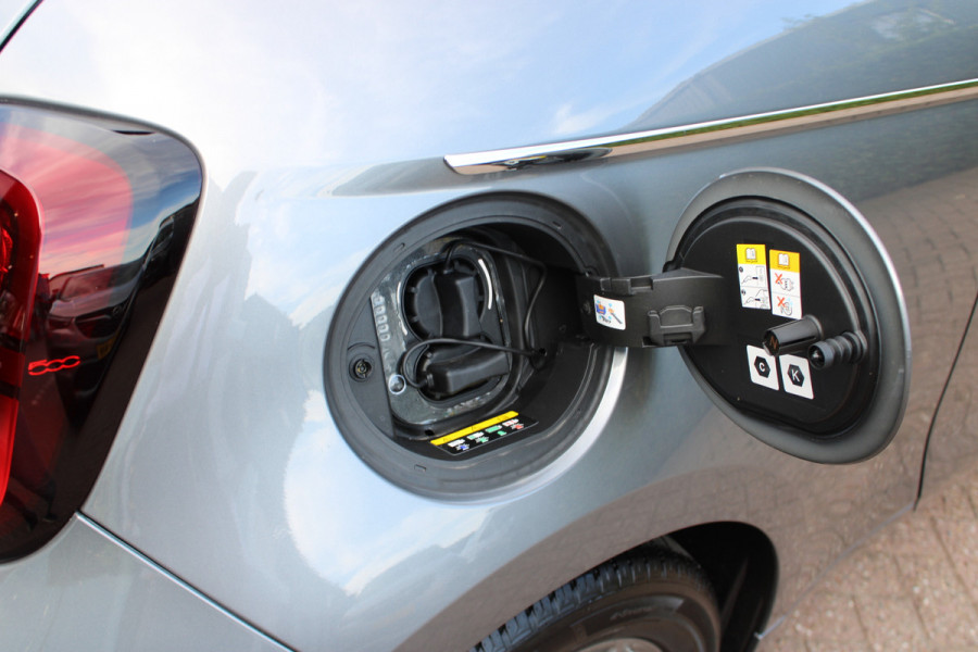 Fiat 500 Icon 42 kWh | Camera | BLIS | Stoelverwarming | Carplay