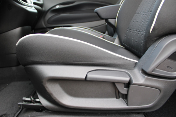 Fiat 500 Icon 42 kWh | Camera | BLIS | Stoelverwarming | Carplay
