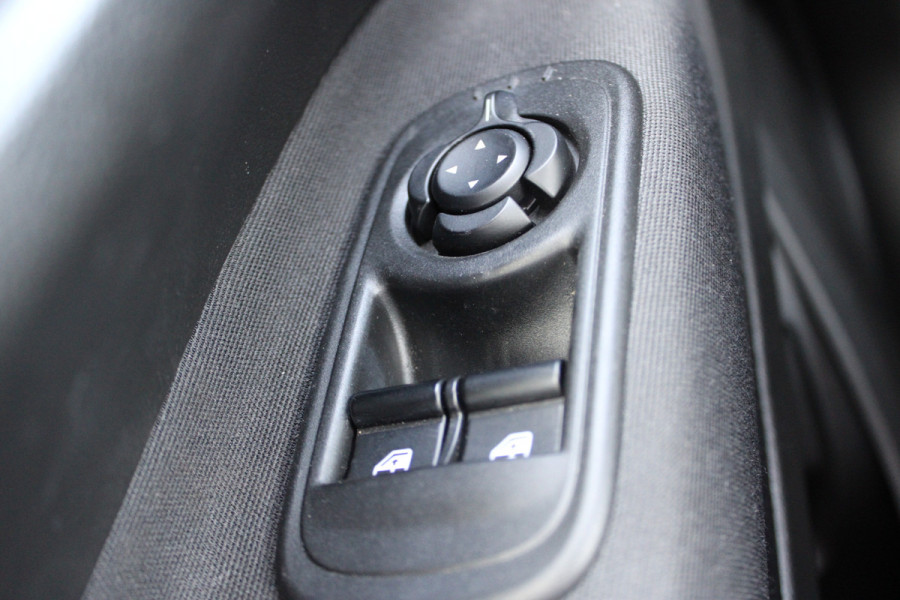 Fiat 500 Icon 42 kWh | Camera | BLIS | Stoelverwarming | Carplay
