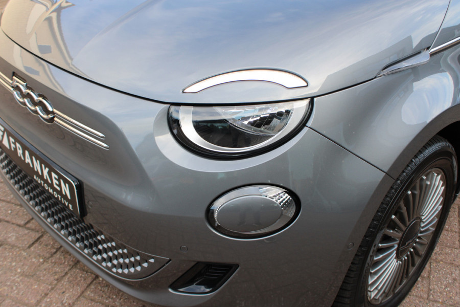Fiat 500 Icon 42 kWh | Camera | BLIS | Stoelverwarming | Carplay