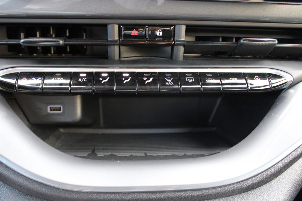Fiat 500 Icon 42 kWh | Camera | BLIS | Stoelverwarming | Carplay