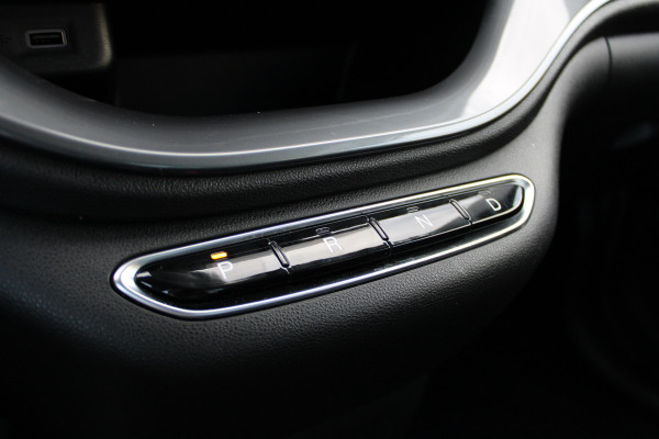 Fiat 500 Icon 42 kWh | Camera | BLIS | Stoelverwarming | Carplay