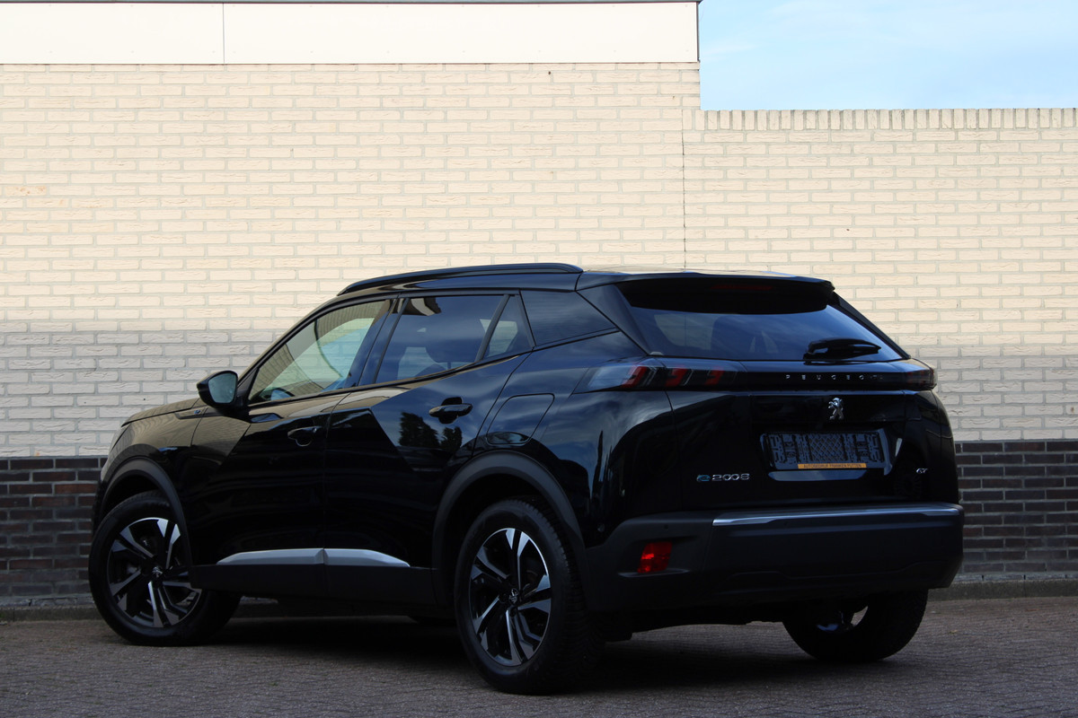 Peugeot e-2008 EV GT 50 kWh | Camera | Navigatie | BLIS | Carplay | Stoelverwarming