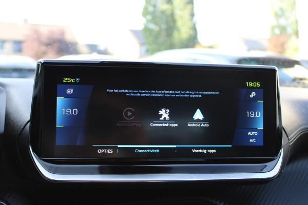 Peugeot e-2008 EV GT 50 kWh | Camera | Navigatie | BLIS | Carplay | Stoelverwarming