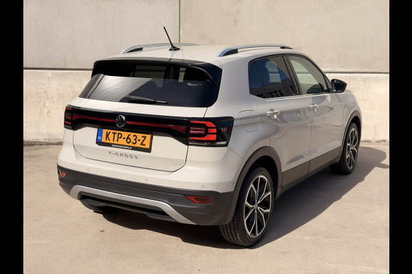 Volkswagen T-Cross 1.5 TSI DSG 18'' Camera Virtual Trekhaak CarPlay ACC