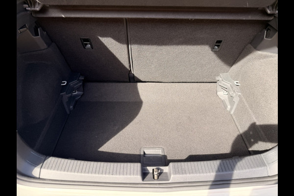 Volkswagen T-Cross 1.5 TSI DSG 18'' Camera Virtual Trekhaak CarPlay ACC