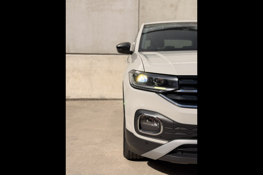 Volkswagen T-Cross 1.5 TSI DSG 18'' Camera Virtual Trekhaak CarPlay ACC
