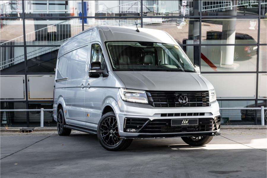 Volkswagen Crafter 2.0 TDI DSG L3H3 | Bi-Xenon | Trekhaak | Navigatie | CarPlay | Camera | 3-Zitter | Dealer onderhouden | 1e eigenaar | Nieuwe APK