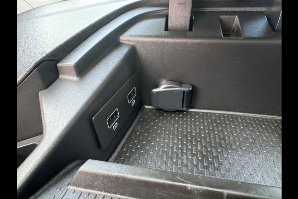 Renault Kangoo TCe 130 EDC Techno Navi / Clima / Camera / P-sensoren