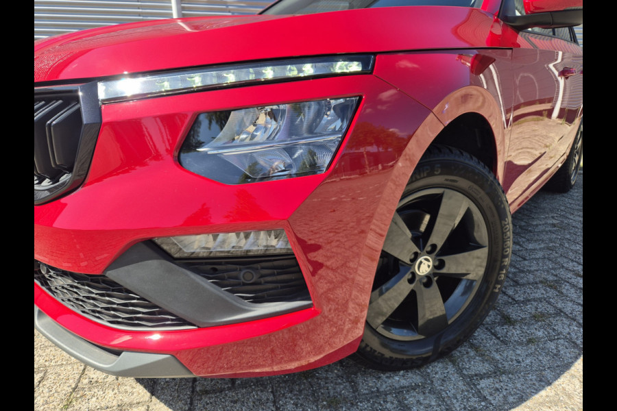 Škoda Kamiq 1.5 TSI ACT Business Edition,Cruisecontrol,Nav/Camera/Carplay,Stoel/Stuurverwarming,parkcontrol,