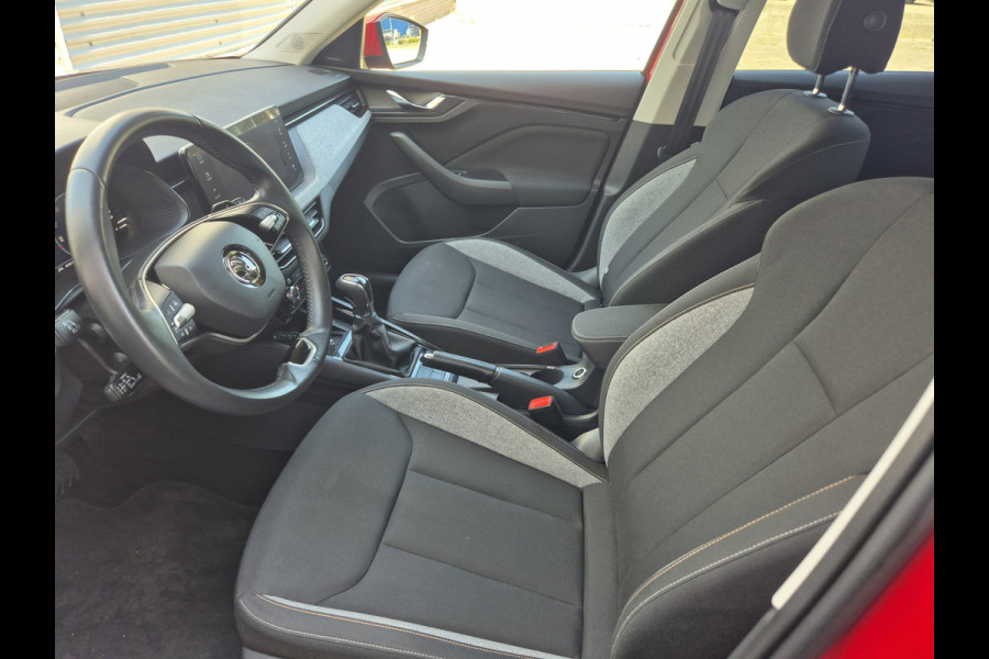 Škoda Kamiq 1.5 TSI ACT Business Edition,Cruisecontrol,Nav/Camera/Carplay,Stoel/Stuurverwarming,parkcontrol,