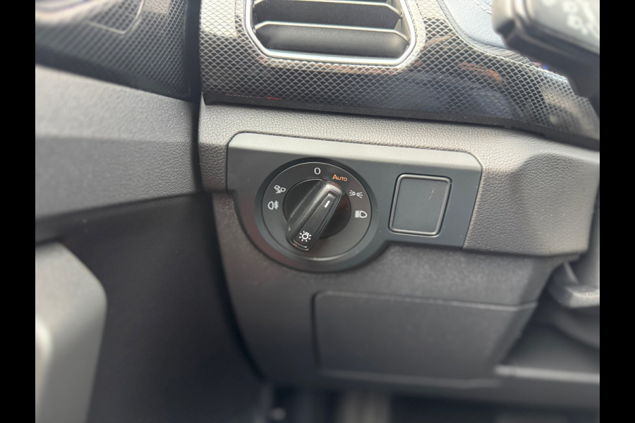 Volkswagen T-Cross 1.0 TSI Life Edition,Autom,Navigatie/Camera/Carplay,Cruisecontrol,stoelverwarming,