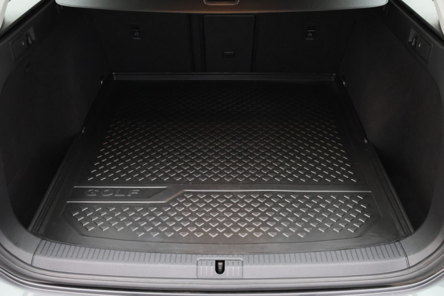 Volkswagen Golf Variant 1.5 TSI Comfortline Business ACC, Apple Carplay, Sportstoelen, Climate, PDC