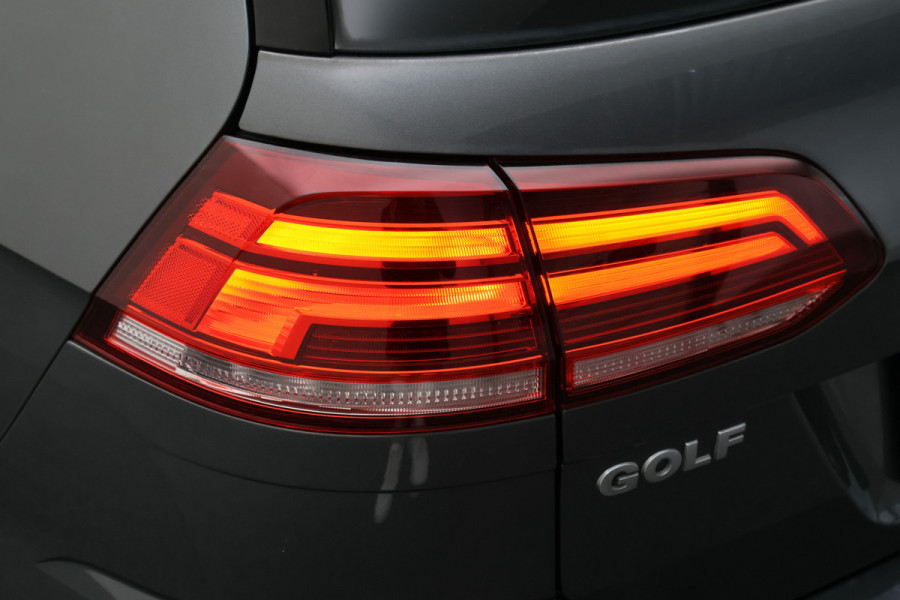 Volkswagen Golf Variant 1.5 TSI Comfortline Business ACC, Apple Carplay, Sportstoelen, Climate, PDC