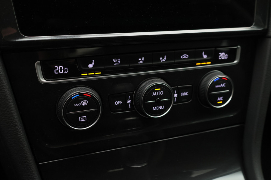 Volkswagen Golf Variant 1.5 TSI Comfortline Business ACC, Apple Carplay, Sportstoelen, Climate, PDC