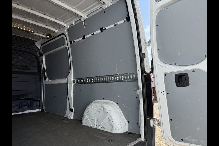 Mercedes-Benz Sprinter 315 1.9 CDI L2H2 Automaat Standkachel Carplay Camera ACC Parkeersensoren V+A Trekhaak