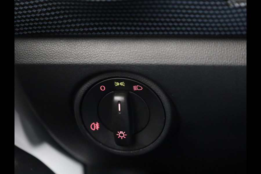 Volkswagen up! 1.0 65 pk | Navigatie via App | Airco | Parkeersensoren achter | Achteruitrijcamera | Cruise control |