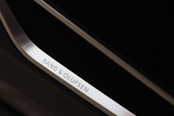 Audi Q3 45 TFSI Quattro 3x S-Line / PANO / B&O / ACC / KEYLESS / CAMERA / ELEK-STOELEN / VIRTUAL