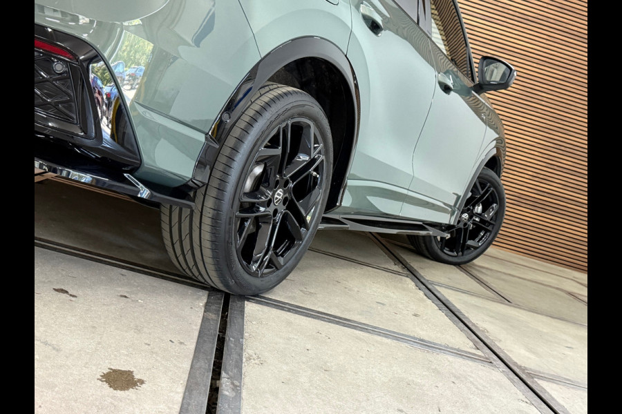 Volkswagen Tiguan 1.5 eHybrid R-Line Black MD Edition | Garantie tot 2030 | VOL! | 272PK | Full IQ.Light | H/K Sound | Trekhaak