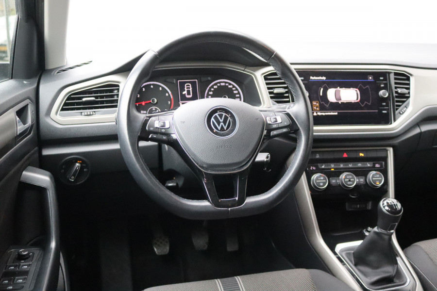 Volkswagen T-Roc 1.0 TSI Style Business Adaptive-cruise/Parkeerhulp/Stoelverwarming/Carplay
