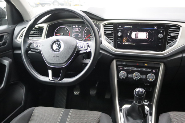 Volkswagen T-Roc 1.0 TSI Style Business Adaptive-cruise/Parkeerhulp/Stoelverwarming/Carplay