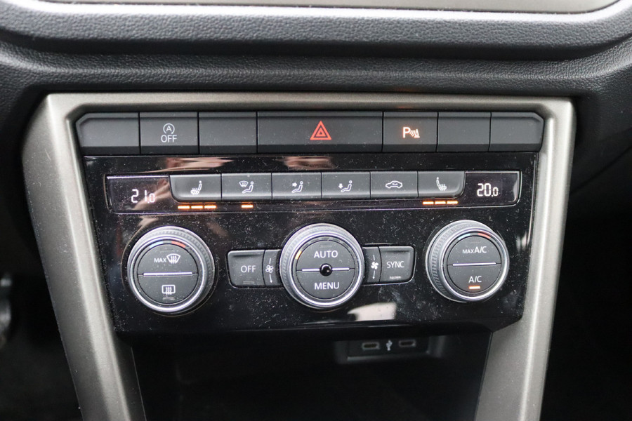Volkswagen T-Roc 1.0 TSI Style Business Adaptive-cruise/Parkeerhulp/Stoelverwarming/Carplay