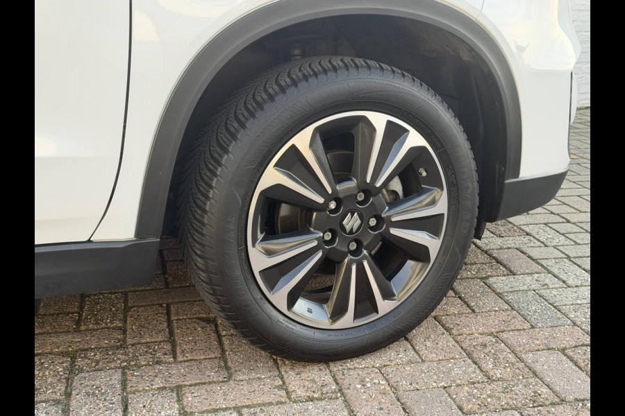 Suzuki Vitara 1.5 Hybrid Panorama Full led Automaat Camera+Pdc Stoelverwarming Adapt. Cruise Navi