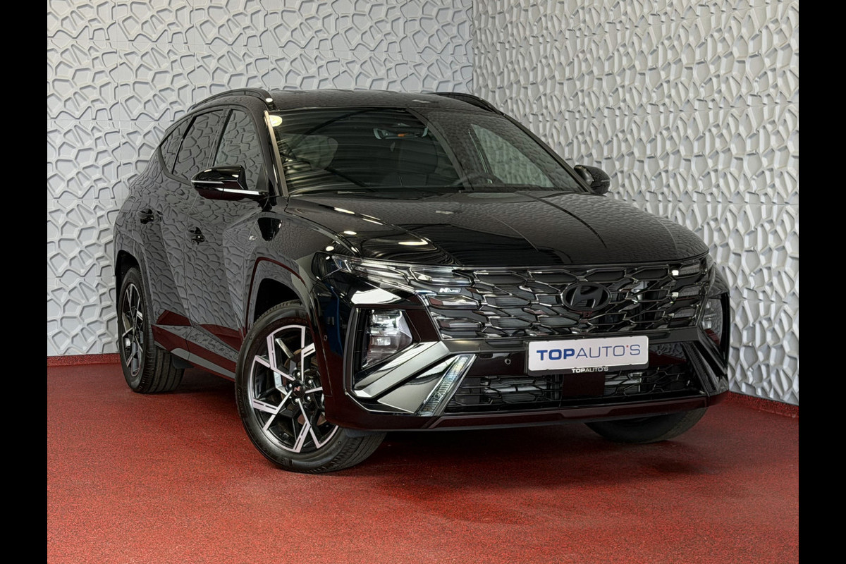 Hyundai Tucson 1.6 T-GDI PHEV LUXE N-LINE NIEUWE AUTO 360° CAMERA ELEK.KLEP ELEK.STOEL MET GEHEUGEN VERWARMD SUBWOOFER 19" LMV ZWARTE HEMEL STU PLUG IN HYBRIDE
