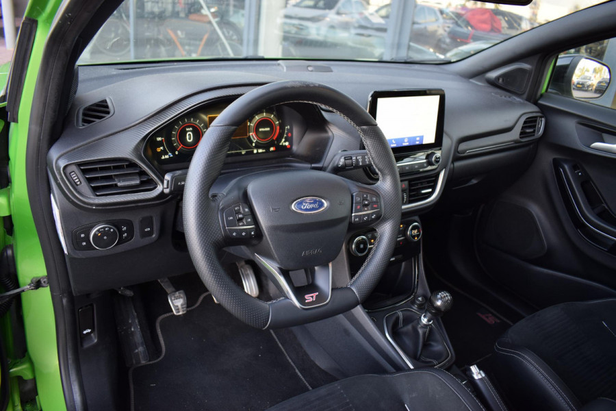 Ford Puma 1.5 EcoBoost ST-X | 170 PK | Pano | Sportstoelen | Stuur- en Stoelverwarming