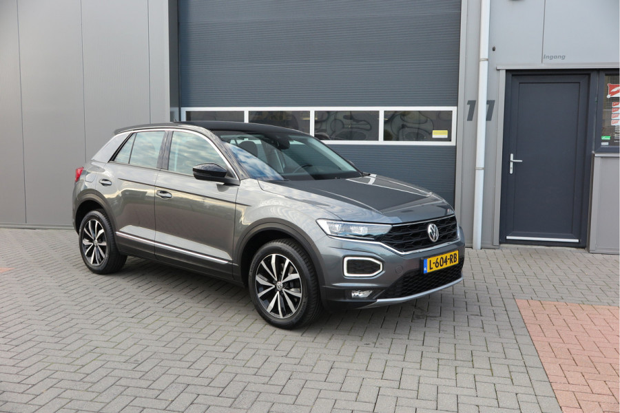 Volkswagen T-Roc 1.0 TSI 85kw 116pk Style Led, Virtual Cockpit, LMV, Camera , Trekhaak afneembaar, DAB+ ,Navigatie via Carplay, PDC etc.