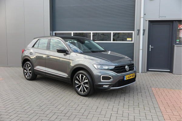 Volkswagen T-Roc 1.0 TSI 85kw 116pk Style Led, Virtual Cockpit, LMV, Camera , Trekhaak afneembaar, DAB+ ,Navigatie via Carplay, PDC etc.