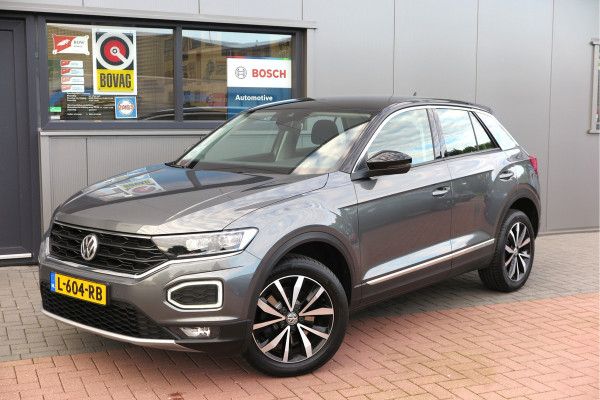 Volkswagen T-Roc 1.0 TSI 85kw 116pk Style Led, Virtual Cockpit, LMV, Camera , Trekhaak afneembaar, DAB+ ,Navigatie via Carplay, PDC etc.